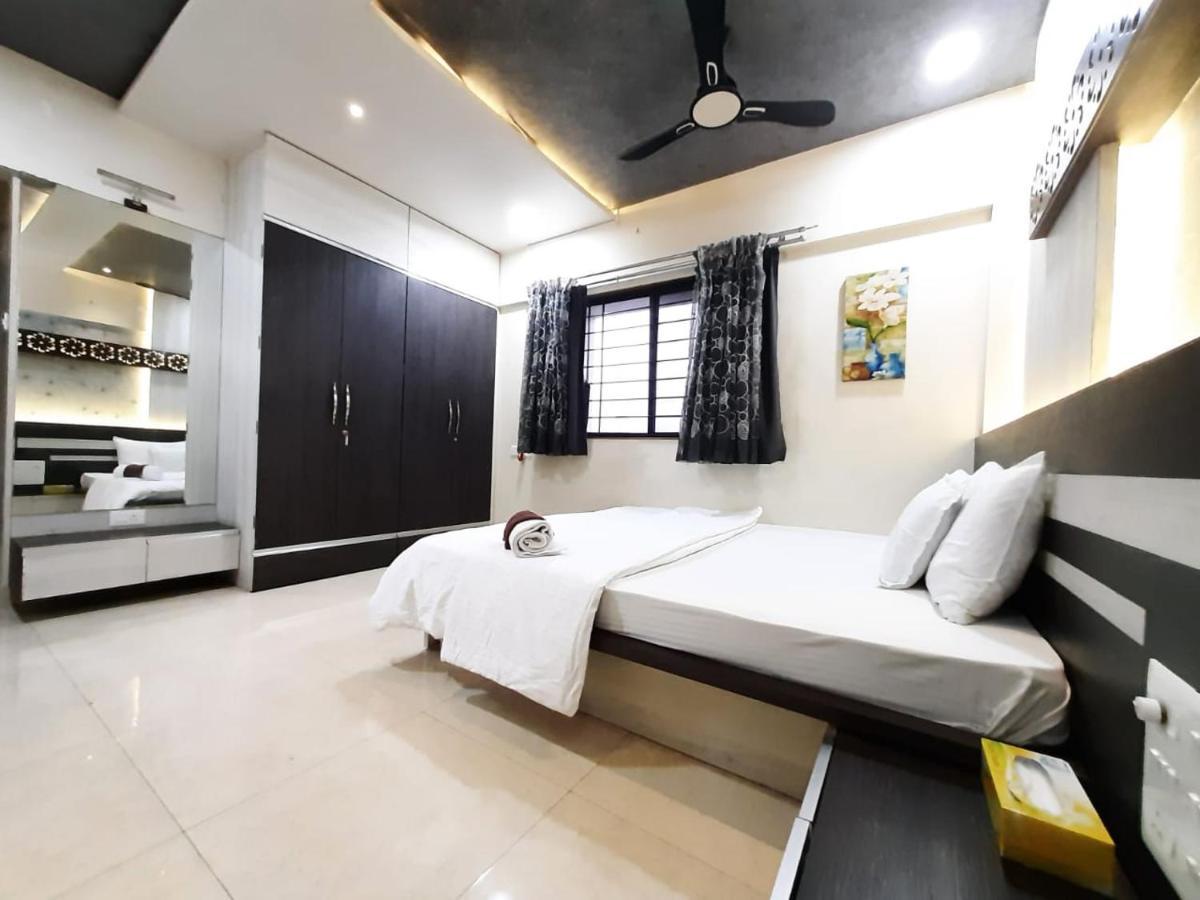Majickmoments Hadapsar-magarpatta Homestay